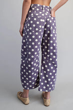 Load image into Gallery viewer, Uva Dot Barrel Jeans
