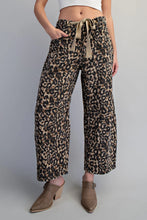 Load image into Gallery viewer, Soho Leopard Pants
