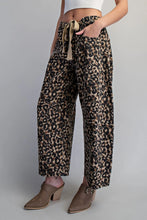 Load image into Gallery viewer, Soho Leopard Pants
