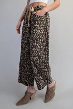 Load image into Gallery viewer, Soho Leopard Pants
