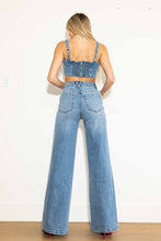 Load image into Gallery viewer, Pearl Side Stunner Jeans
