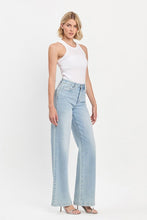 Load image into Gallery viewer, Sky Rise Wide Jeans
