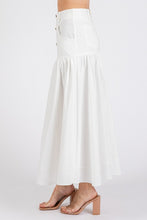 Load image into Gallery viewer, White Glimmer Skirt
