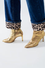 Load image into Gallery viewer, Savage Edge Jeans
