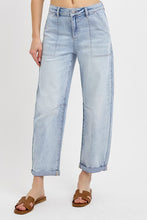 Load image into Gallery viewer, Lightwave Barrel Jeans
