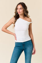 Load image into Gallery viewer, Offbeat Edge Top
