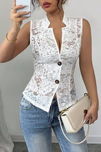 Load image into Gallery viewer, Blanc Fleur Vest
