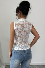 Load image into Gallery viewer, Blanc Fleur Vest
