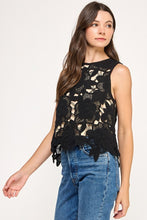Load image into Gallery viewer, Crochet Jardin Top
