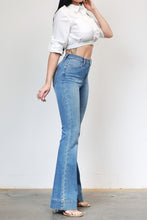 Load image into Gallery viewer, Retro Hem Jeans
