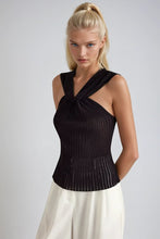 Load image into Gallery viewer, Twist Avenue Top
