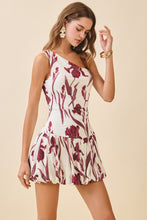Load image into Gallery viewer, Wine Petal Mini
