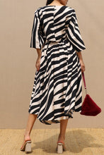 Load image into Gallery viewer, Zebra Sway Set
