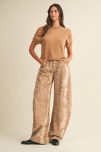 Load image into Gallery viewer, Bambi Barrel Jeans

