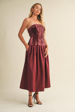 Load image into Gallery viewer, Burgundy Spark Dress
