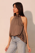 Load image into Gallery viewer, Soft Elevation Top
