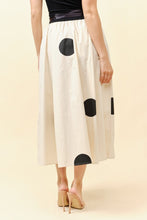 Load image into Gallery viewer, Beige Domino Maxi
