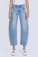 Load image into Gallery viewer, Brilliant Barrel Jeans
