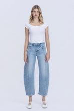 Load image into Gallery viewer, Brilliant Barrel Jeans
