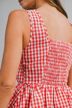 Load image into Gallery viewer, Red Basket Picnic Top
