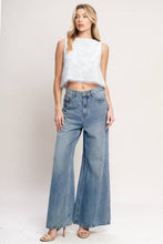 Load image into Gallery viewer, Floral Imprint Top
