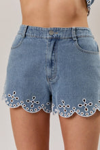 Load image into Gallery viewer, Denim Fleur Shorts
