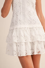 Load image into Gallery viewer, Eyelet Blossom Mini
