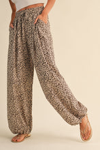 Load image into Gallery viewer, Wild Puff Pants
