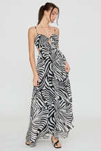 Load image into Gallery viewer, Zebra Wannabe Maxi
