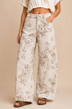 Load image into Gallery viewer, Flower Press Barrel Jeans

