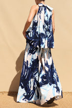 Load image into Gallery viewer, Blue Canvas Set
