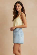 Load image into Gallery viewer, Floral Accent Top
