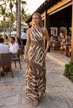 Load image into Gallery viewer, Caramel Zebra Maxi
