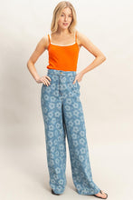 Load image into Gallery viewer, Bloomwash Wide Jeans
