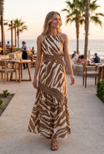 Load image into Gallery viewer, Caramel Zebra Maxi
