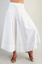 Load image into Gallery viewer, Ivory Avenue Culottes
