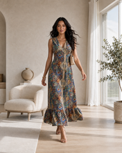 Load image into Gallery viewer, Vintage Paisley Maxi
