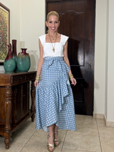 Load image into Gallery viewer, Lumi Square Top
