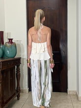 Load image into Gallery viewer, Meringue Ruffle Top
