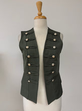Load image into Gallery viewer, Command Vest
