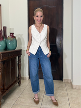 Load image into Gallery viewer, Lace Line Vest
