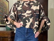Load image into Gallery viewer, Camo Bombshell Top
