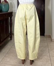 Load image into Gallery viewer, Belted Arc Pants

