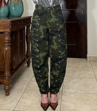 Load image into Gallery viewer, Camo Rockstar Jeans
