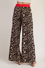 Load image into Gallery viewer, Runway Prowl Pants
