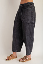 Load image into Gallery viewer, Ashline Barrel Jeans
