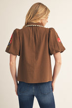 Load image into Gallery viewer, Chestnut Garden Top
