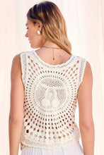 Load image into Gallery viewer, Crochetta Top

