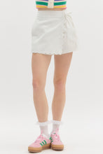 Load image into Gallery viewer, Scallop Swing Skort

