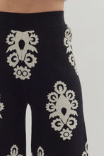 Load image into Gallery viewer, Andorra Pants
